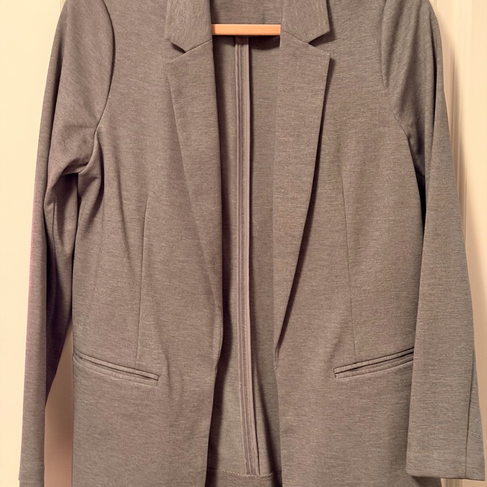 Reitmans Classic Gray Blazer Jacket Like New Size 6 - Picture 4 of 6